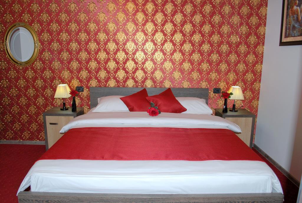 Harmonie Radauti Hostel Ruang foto